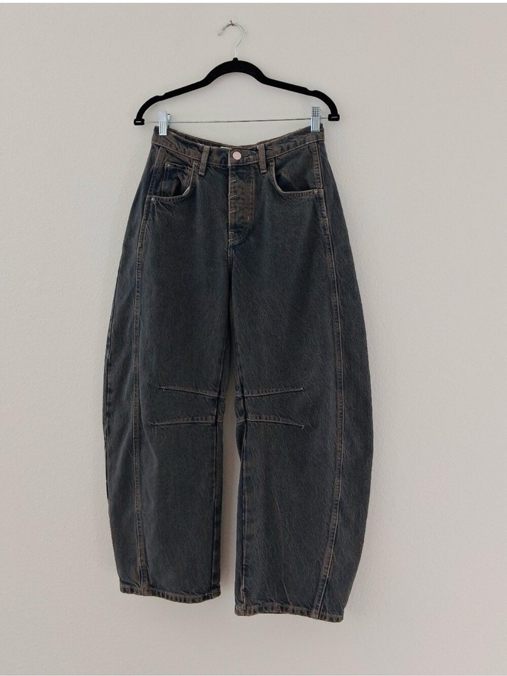 We The Free Washed  more blue than gray.Lucky You barrel jeans. - Picture 5 of 8